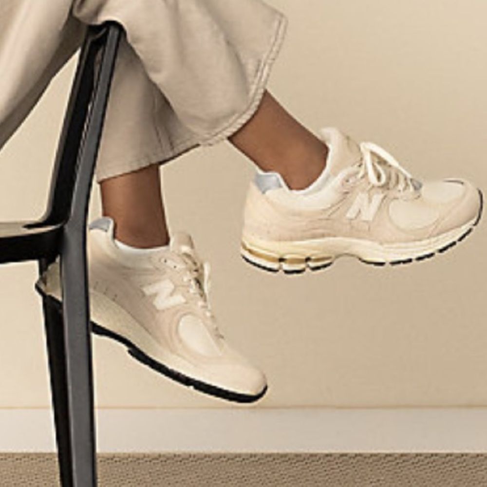 NEW BALANCE - 2002R - M2002RCC